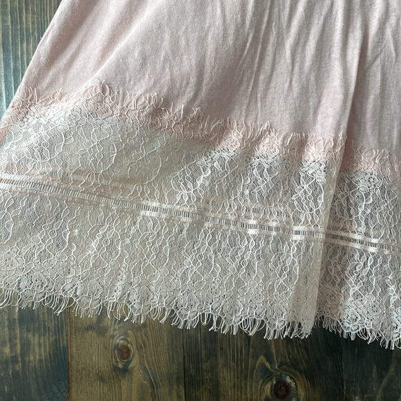 DELETTA by ANTHROPOLOGIE Lace Top - Picture 4 of 12